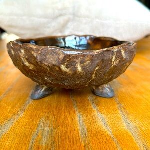 Handmade footed bowl stoneware pottery